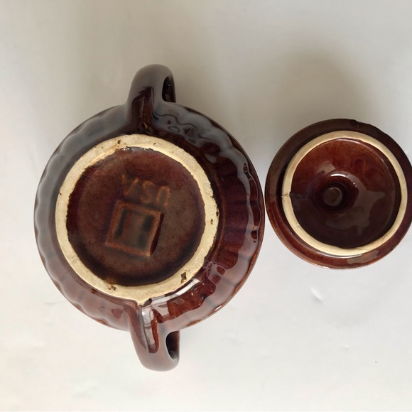 McCoy Pottery Vintage Brown Drip Glaze Bean Pot with Lid - Picture 8 of 12
